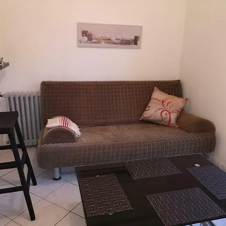 Apartment 22 Rue Louis De Coppet *