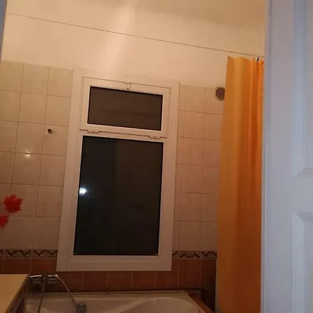 22 Rue Louis De Coppet